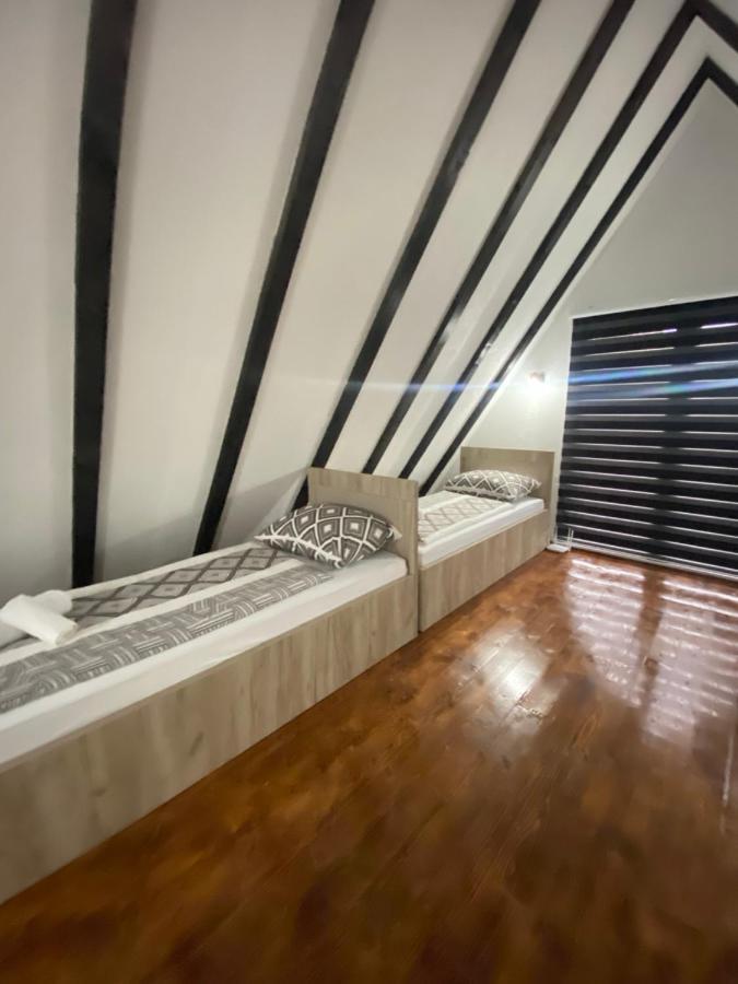 Holiday Houses Green Queen بيهاتش المظهر الخارجي الصورة