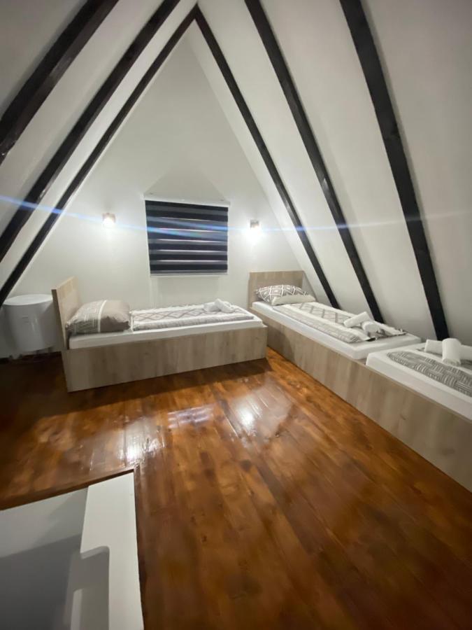 Holiday Houses Green Queen بيهاتش المظهر الخارجي الصورة