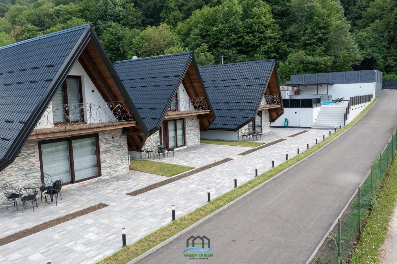 Holiday Houses Green Queen بيهاتش المظهر الخارجي الصورة