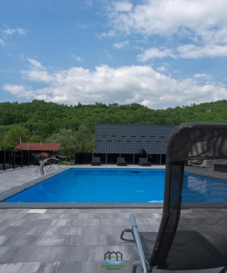 Holiday Houses Green Queen بيهاتش المظهر الخارجي الصورة
