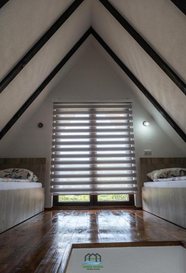 Holiday Houses Green Queen بيهاتش المظهر الخارجي الصورة