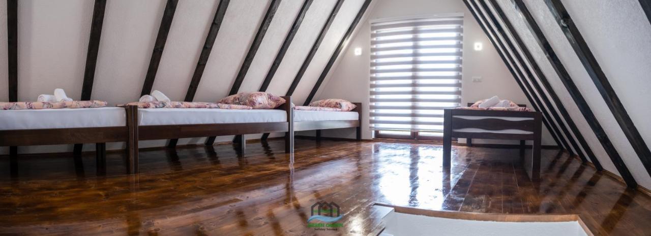 Holiday Houses Green Queen بيهاتش المظهر الخارجي الصورة